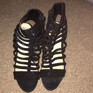 Vince Camuto 7